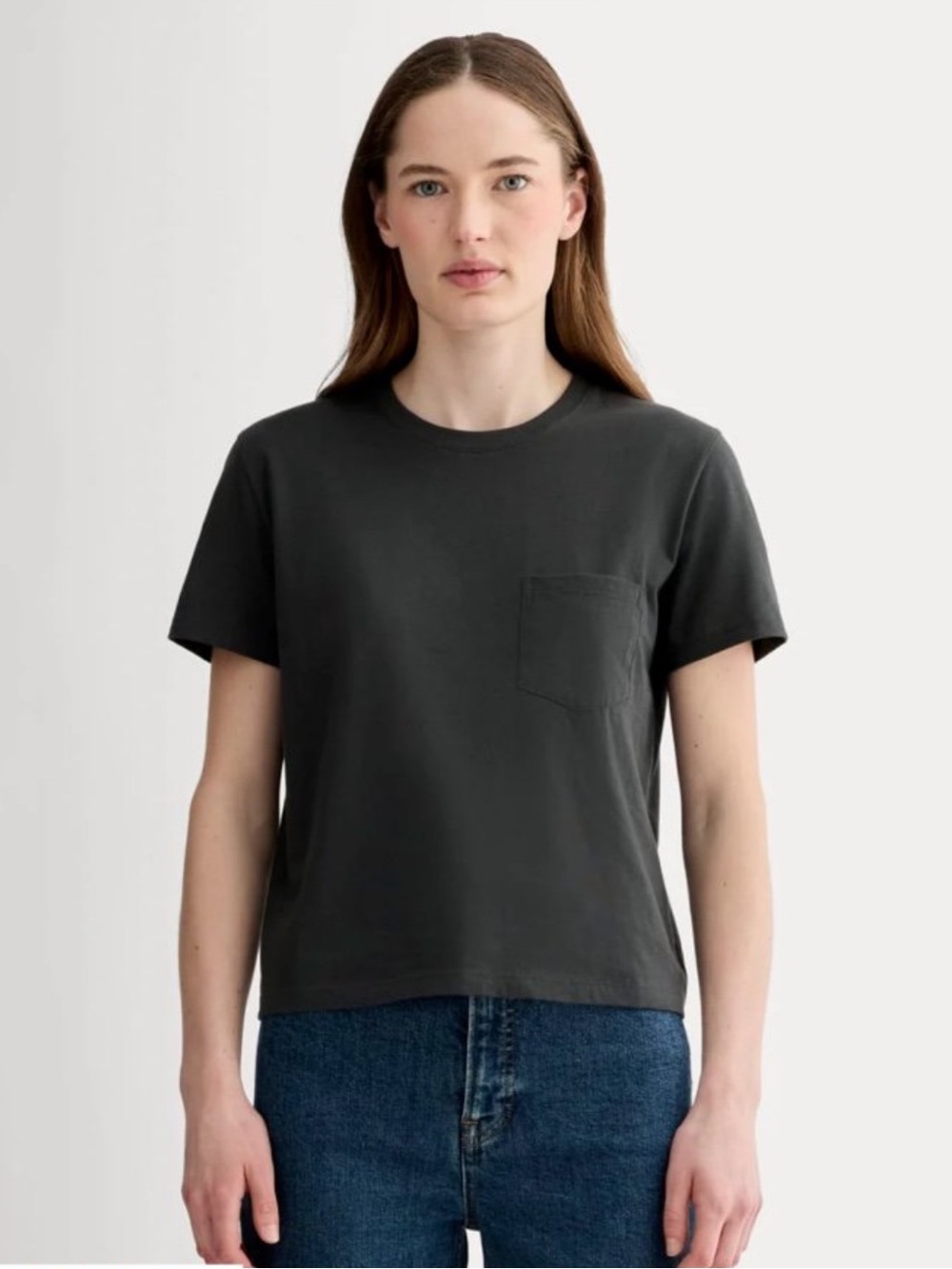 Everlane THE BOX-CUT TEE IN ESSENTIAL COTTON Washed black